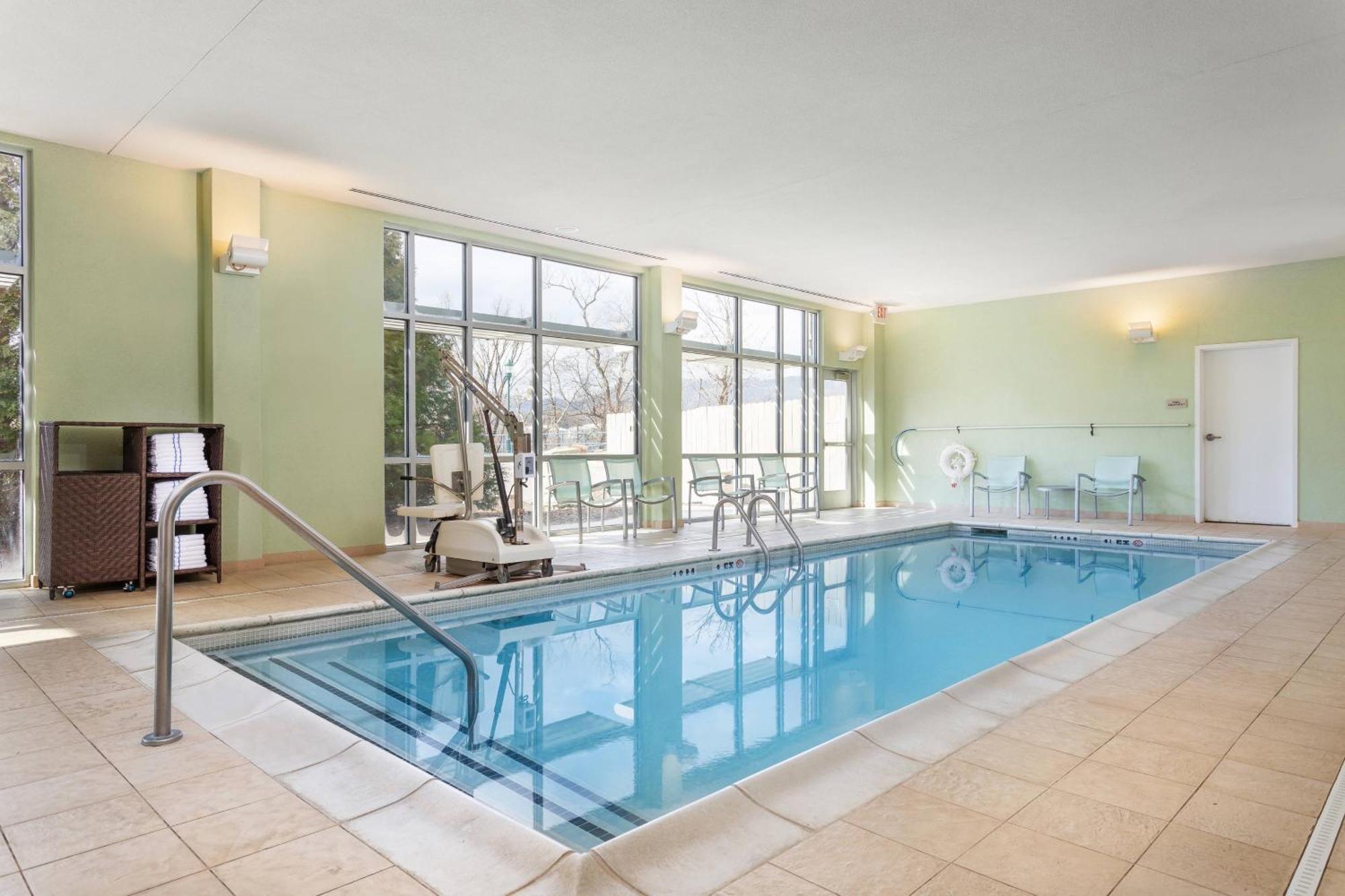 Springhill Suites By Marriott Downtown Chattanooga/Cameron Harbor מראה חיצוני תמונה