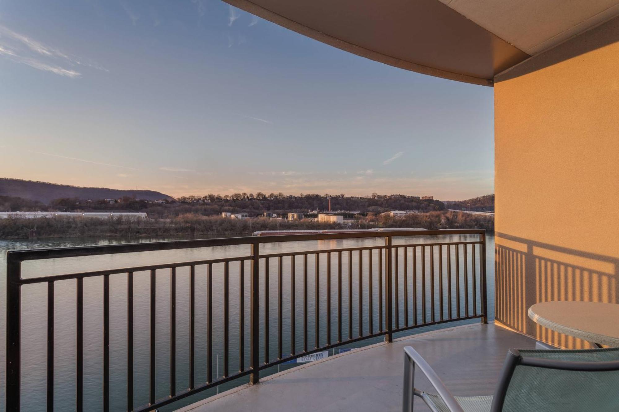 Springhill Suites By Marriott Downtown Chattanooga/Cameron Harbor מראה חיצוני תמונה